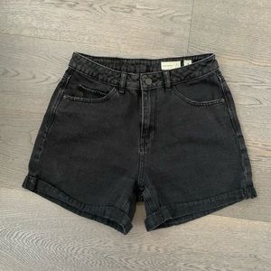 Black Mom jean Shorts!